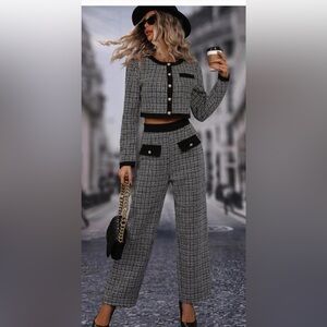 New Black and White Plaid jacket and pants size Small